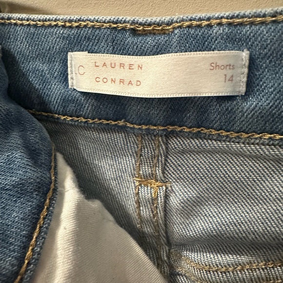 WOMENS HIGH WAISTED DENIM SHORTS - LAUREN CONRAD SIZE 14 SHORTS - Picture 3 of 3